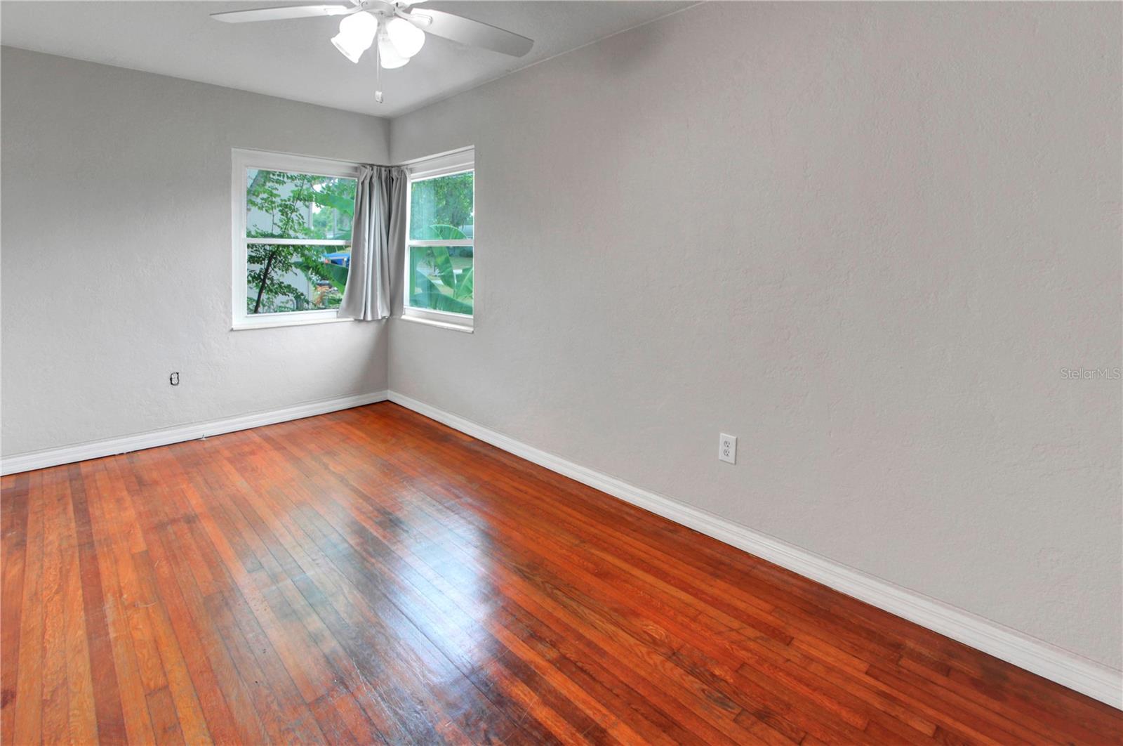 LEESBURG FLORADEL - Residential