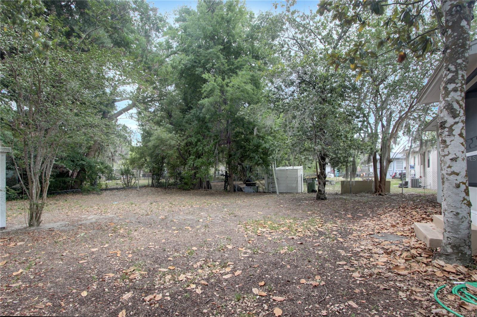LEESBURG FLORADEL - Residential