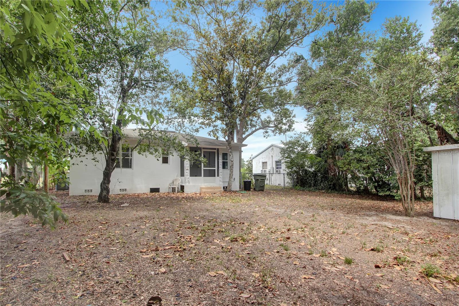 LEESBURG FLORADEL - Residential