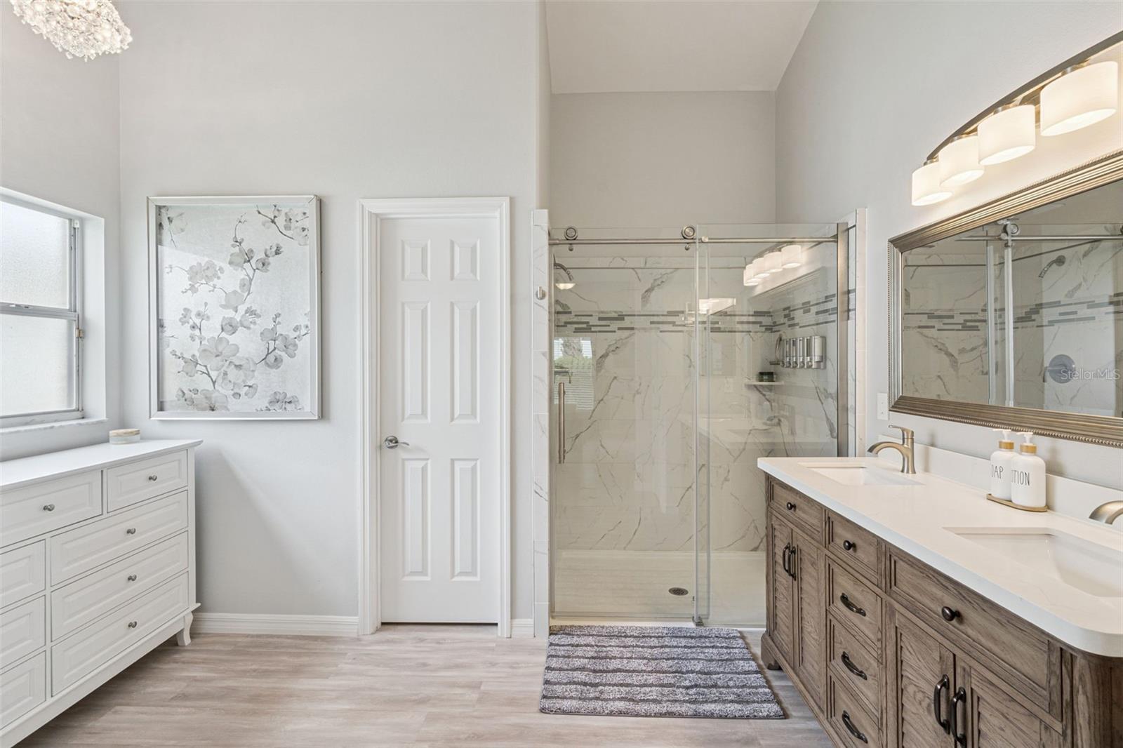 GREATER GROVES - Residential