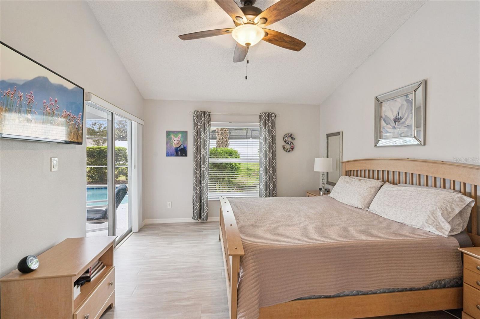 GREATER GROVES - Residential