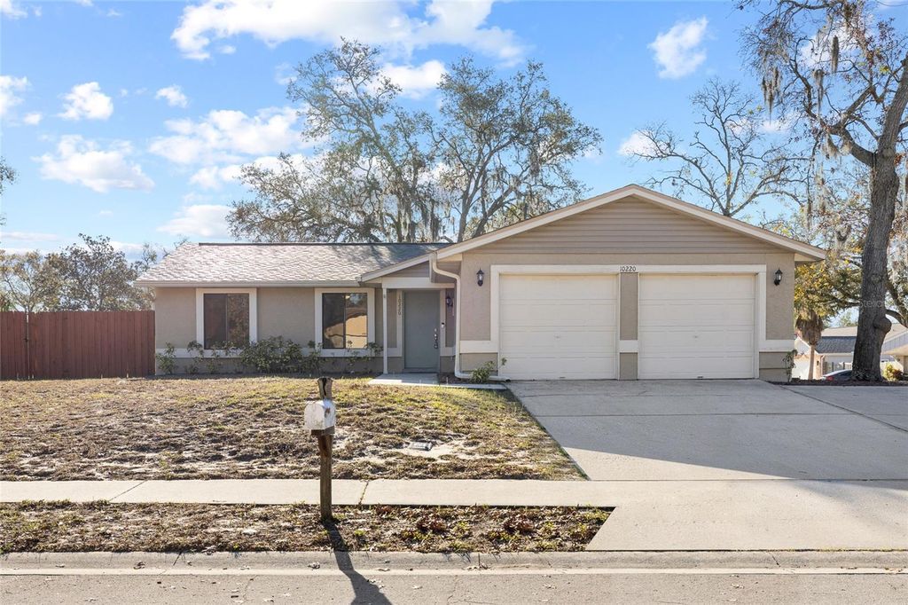 Photo of 10220 Turkey Oak Drive, New Port Richey, FL 34654 (MLS # W7883496)