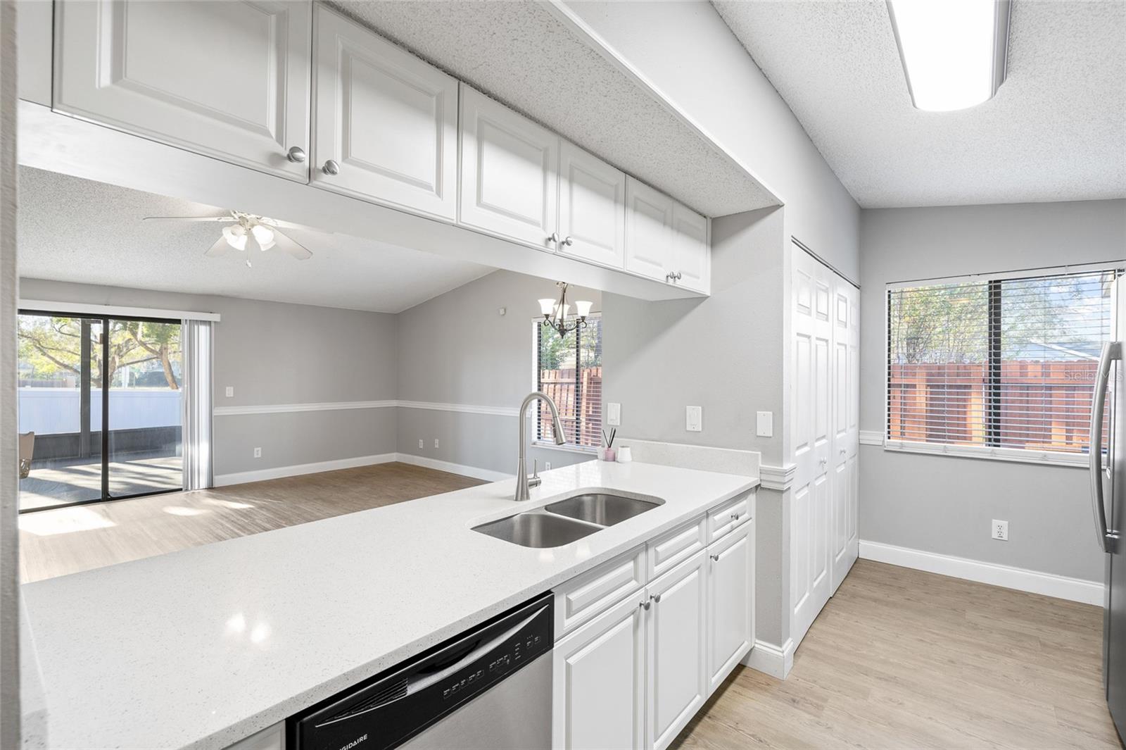 THE GLEN AT RIVER RIDGE - Residential