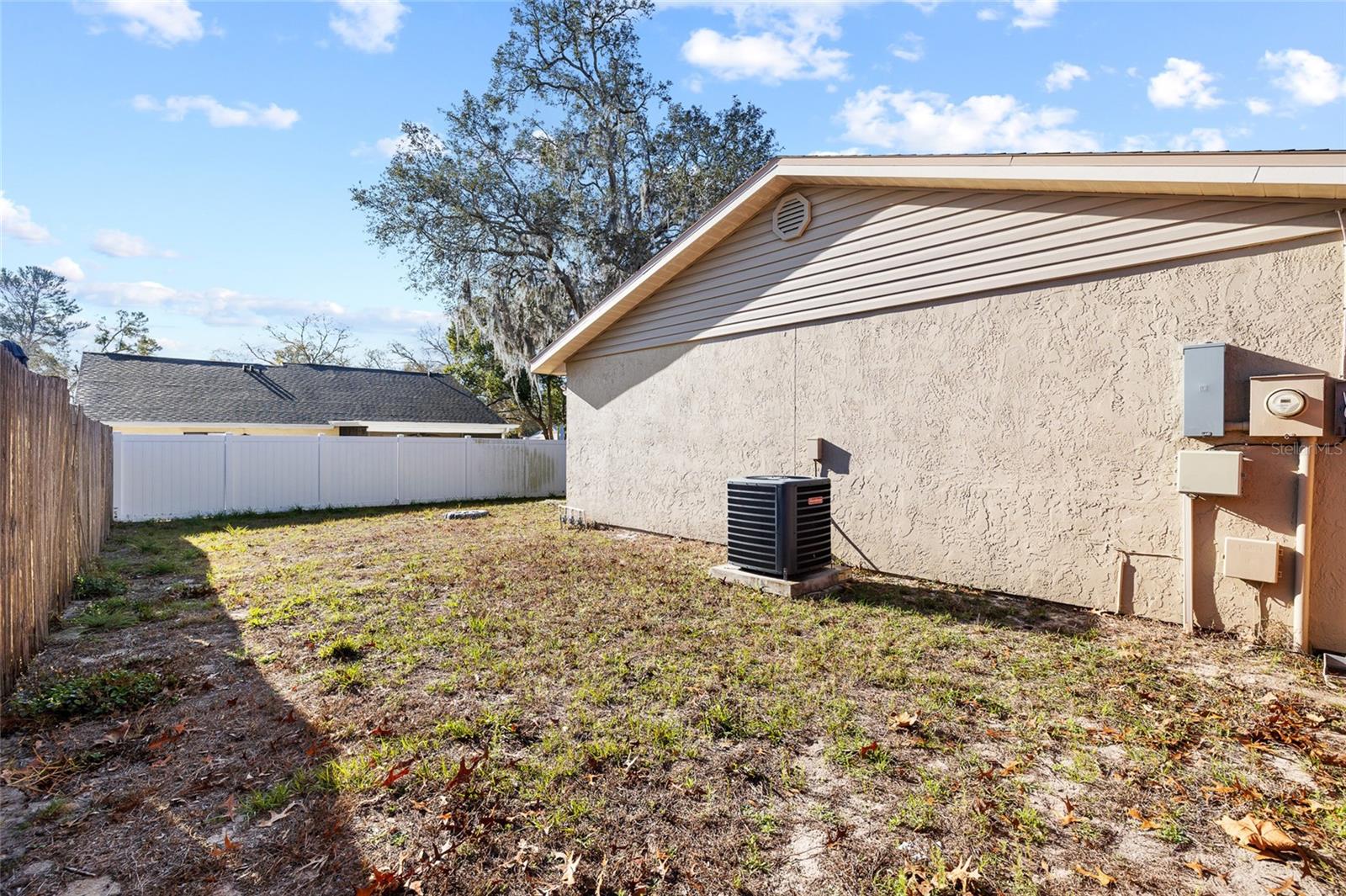 THE GLEN AT RIVER RIDGE - Residential