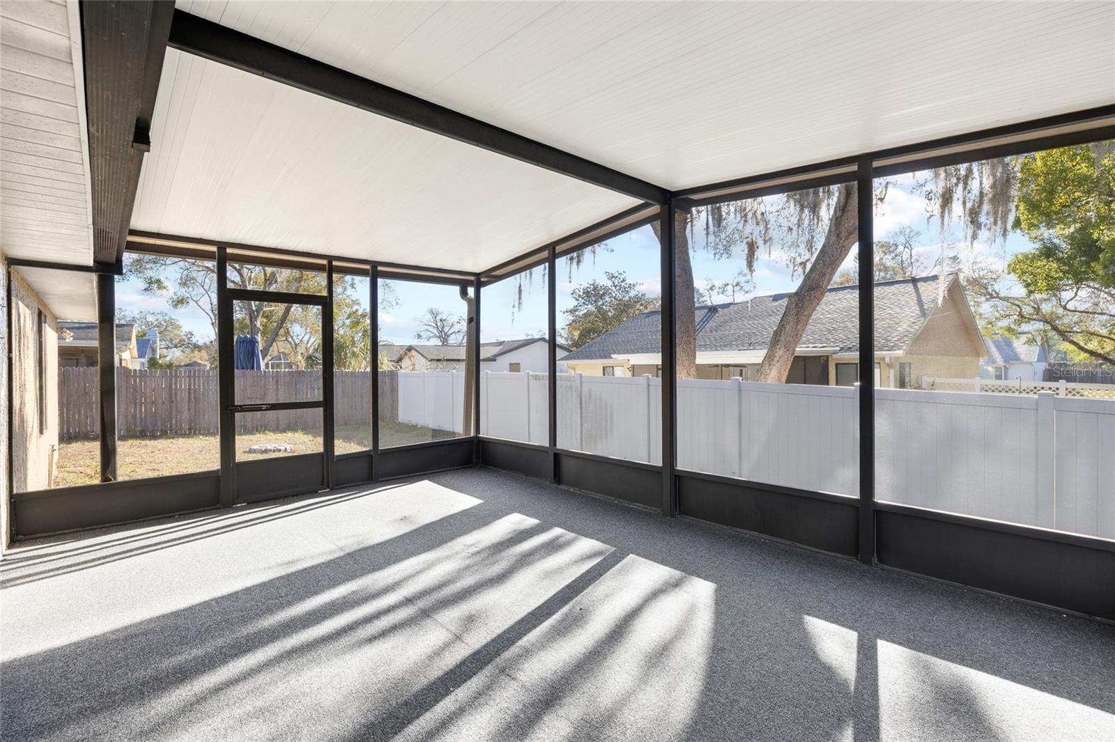 THE GLEN AT RIVER RIDGE - Residential