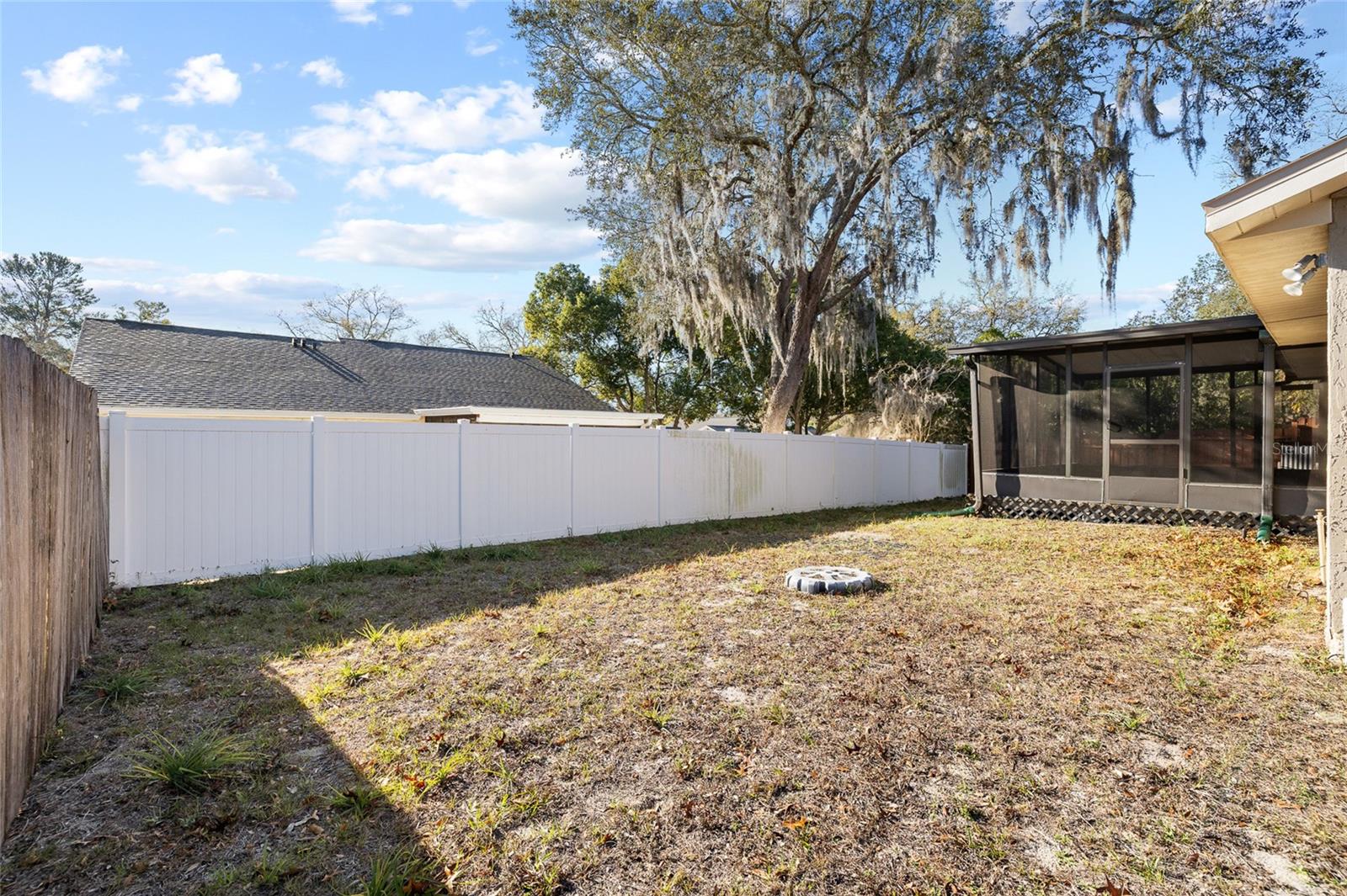 THE GLEN AT RIVER RIDGE - Residential