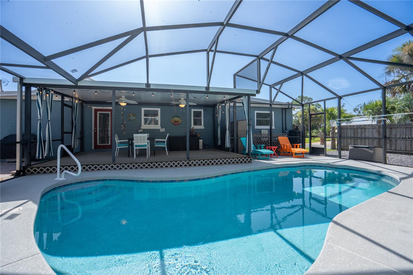390 PALM DRIVE