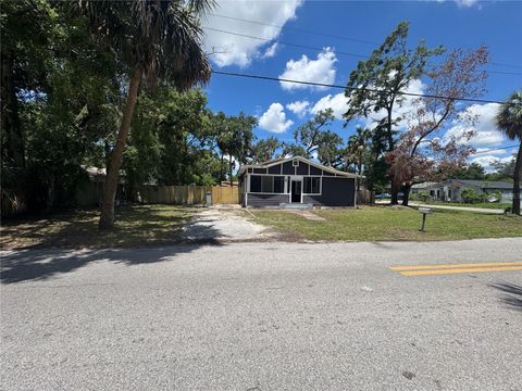 Photo of 8018 Mulberry St, Tampa, FL 33604 (MLS # TB8398084)