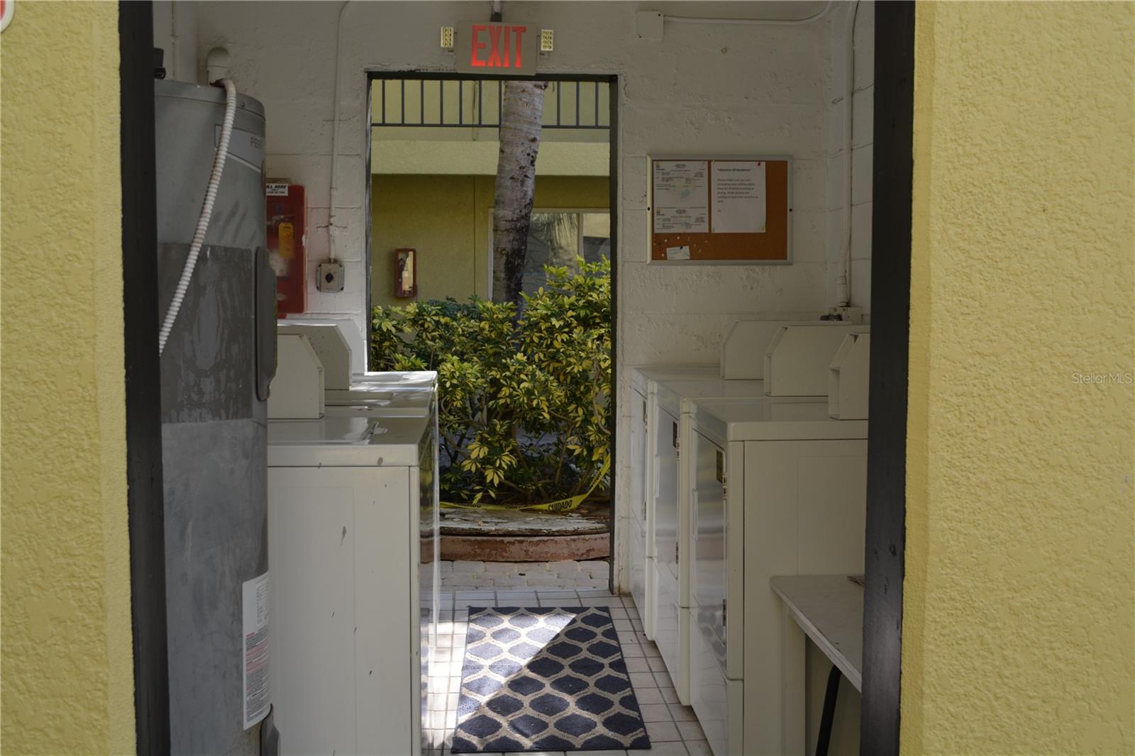 PALMA CEIA GARDENS CONDO - Residential