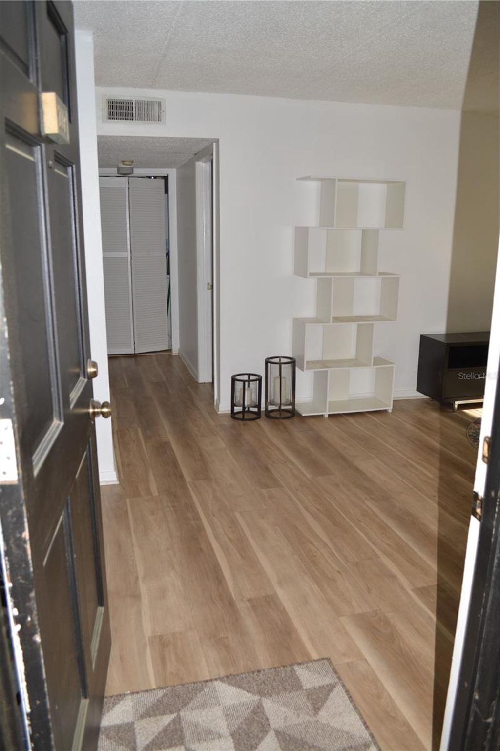 Photo of 3206 W Azeele Street #227, Tampa, FL 33609 (MLS # TB8493077)