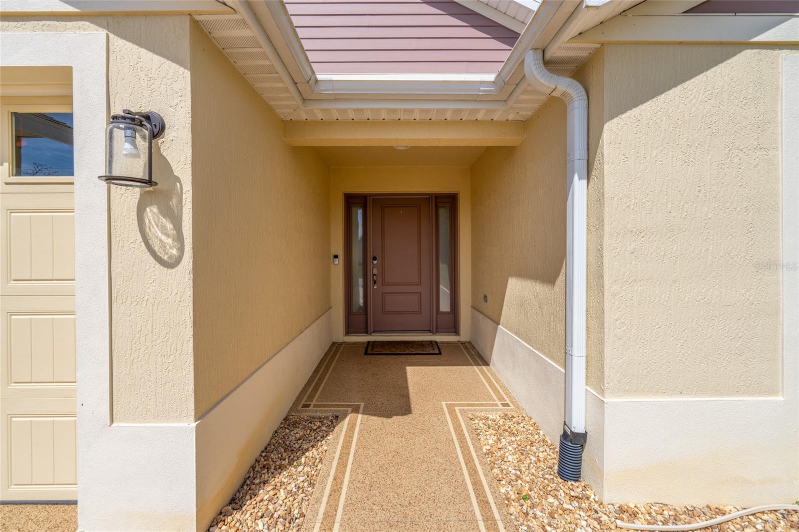 4537 BROOKE LANE
