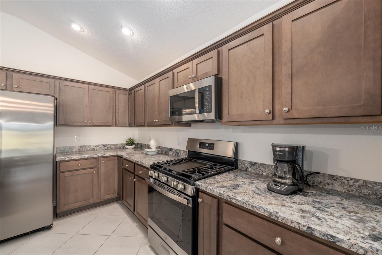 VILLAGES/SOUTHERN OAKS UN 124 - Residential