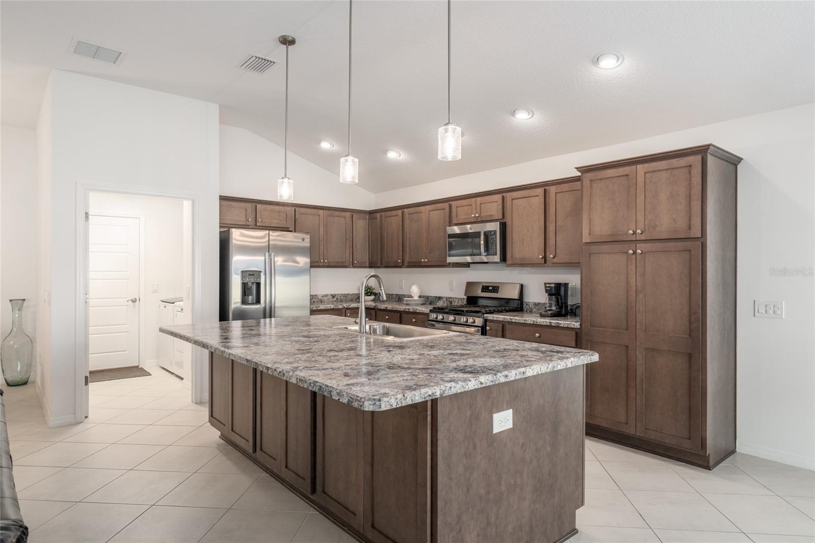 VILLAGES/SOUTHERN OAKS UN 124 - Residential