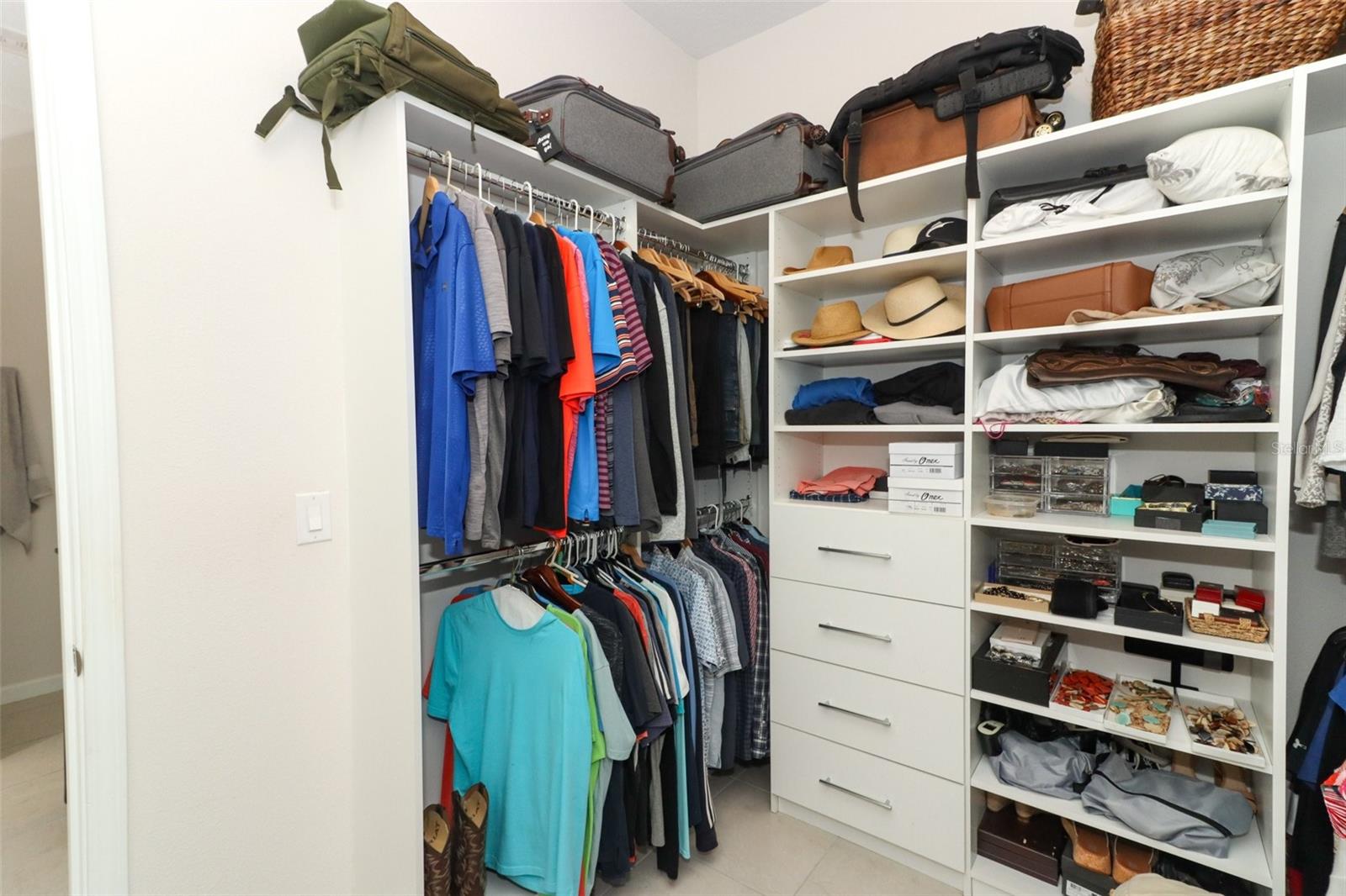 HALIFAX PLANTATION SEC P-2 UN - Residential