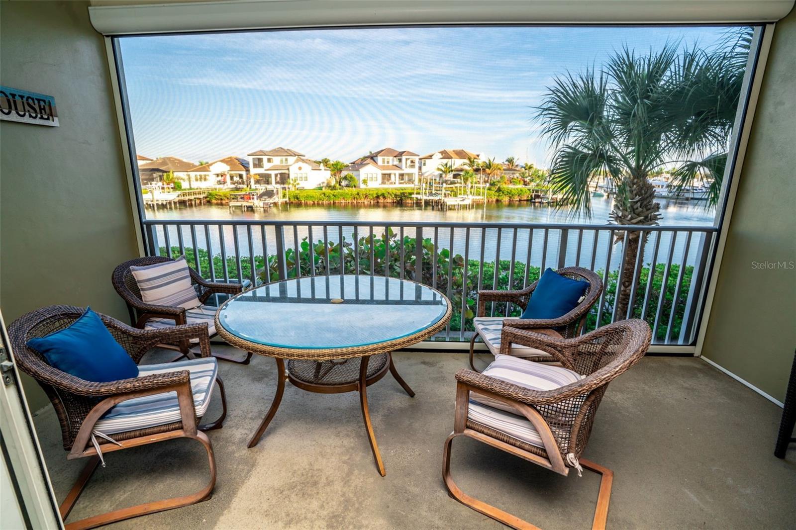 BAHIA BEACH TWNHMS PH 1A - Residential