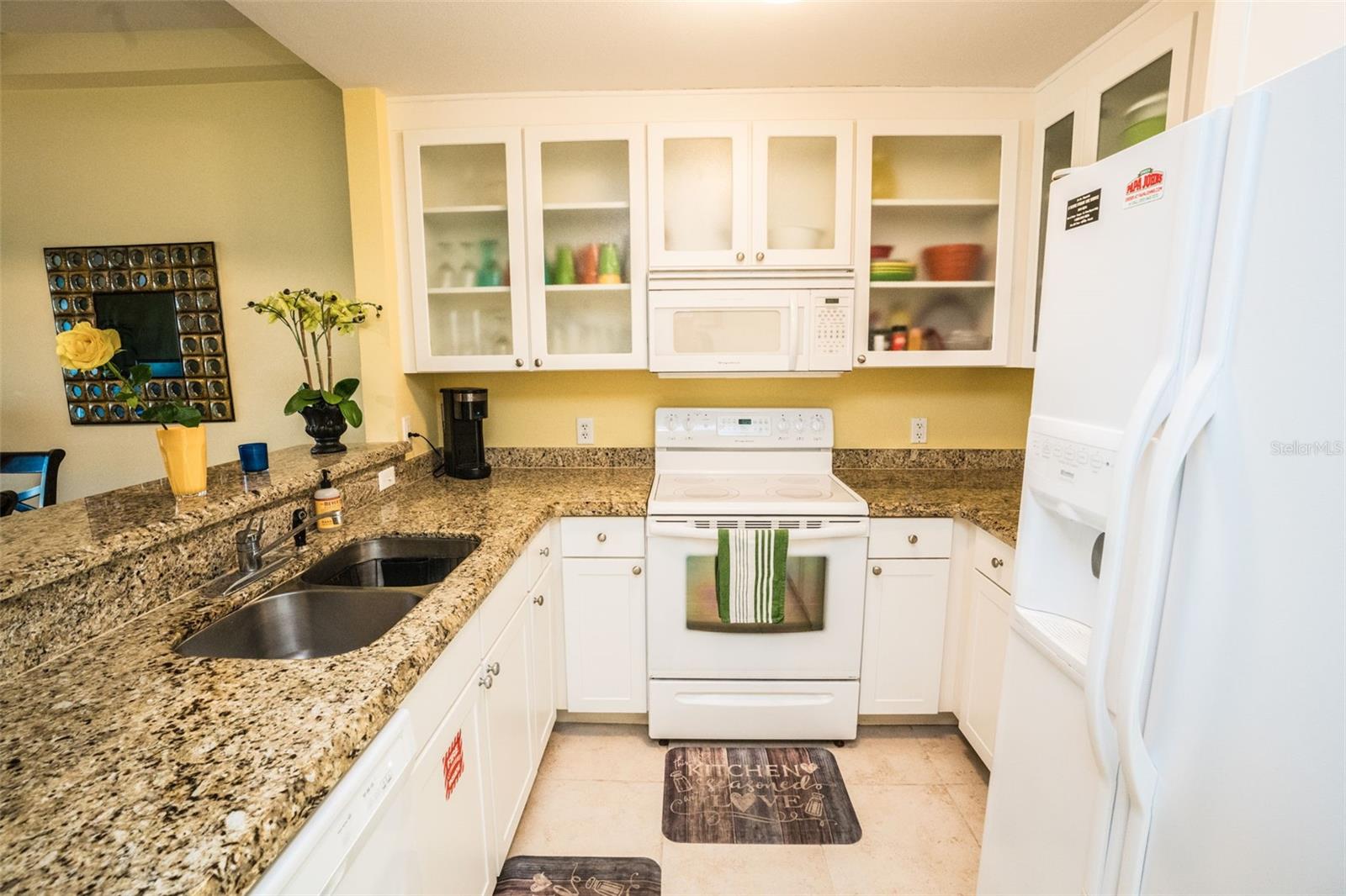 BAHIA BEACH TWNHMS PH 1A - Residential