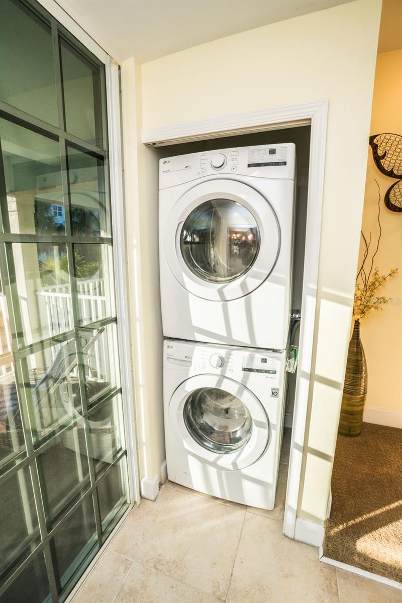 BAHIA BEACH TWNHMS PH 1A - Residential