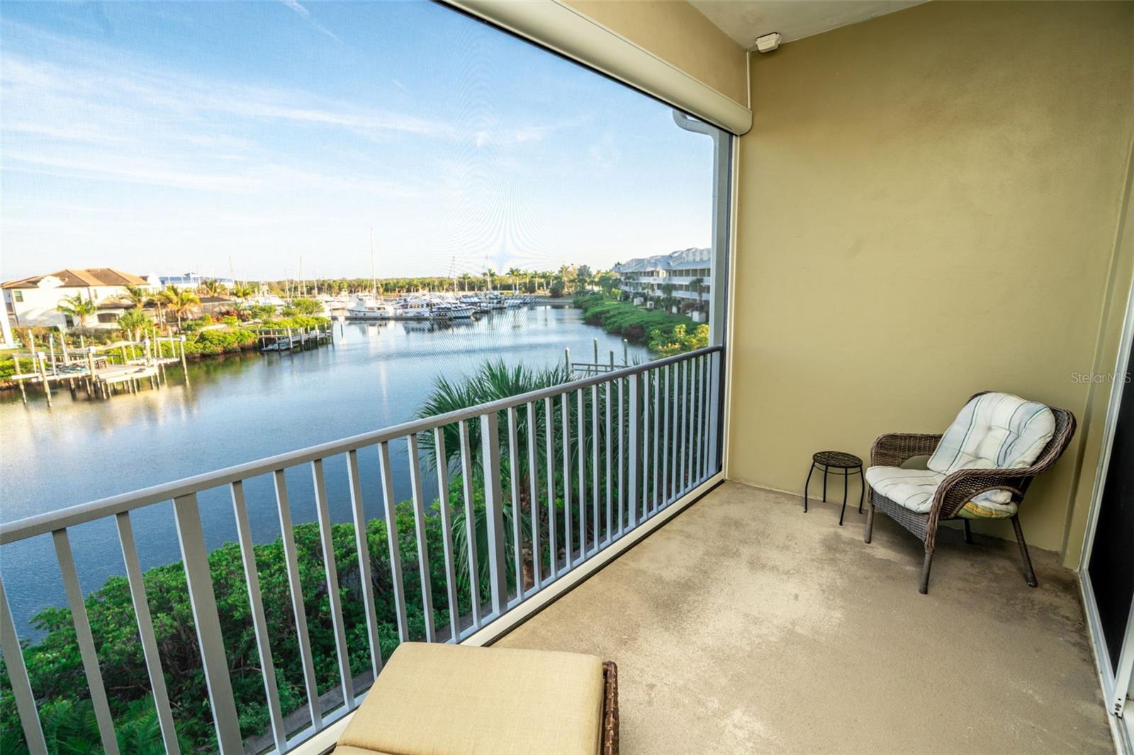 BAHIA BEACH TWNHMS PH 1A - Residential