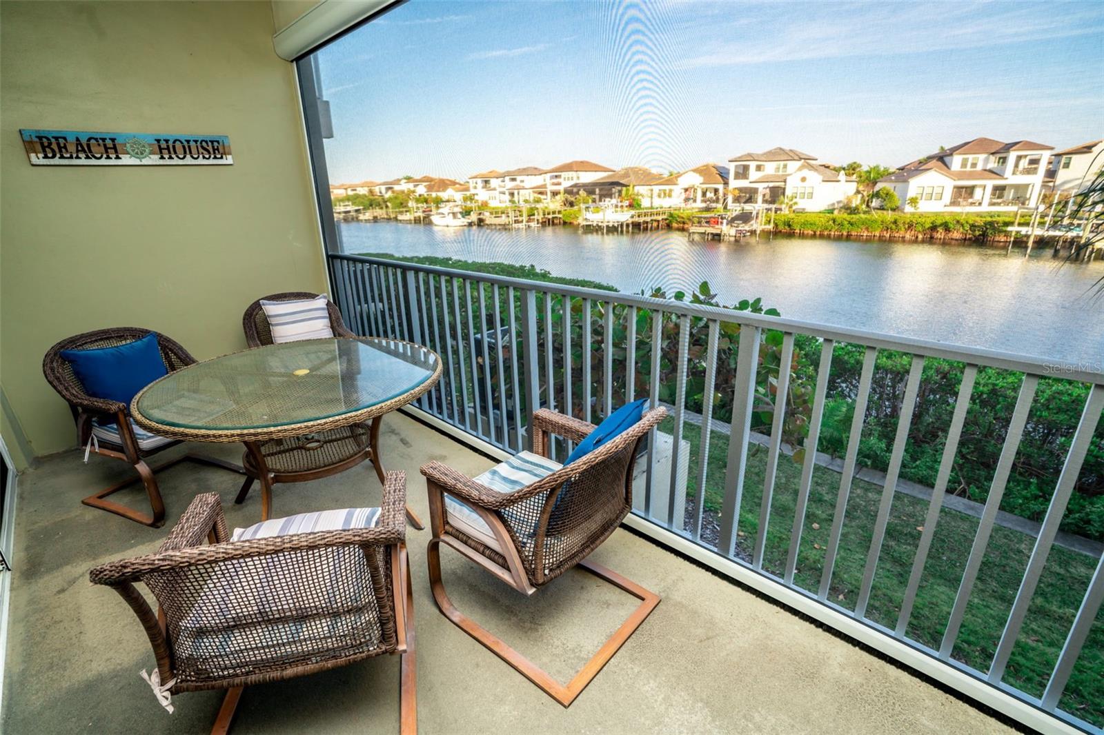 BAHIA BEACH TWNHMS PH 1A - Residential