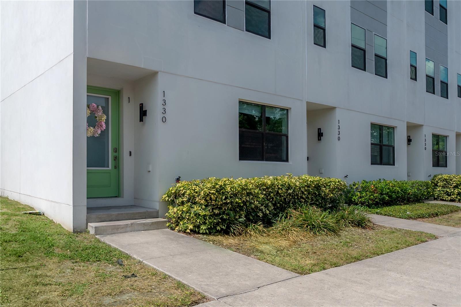 1330 W GRAY STREET 1