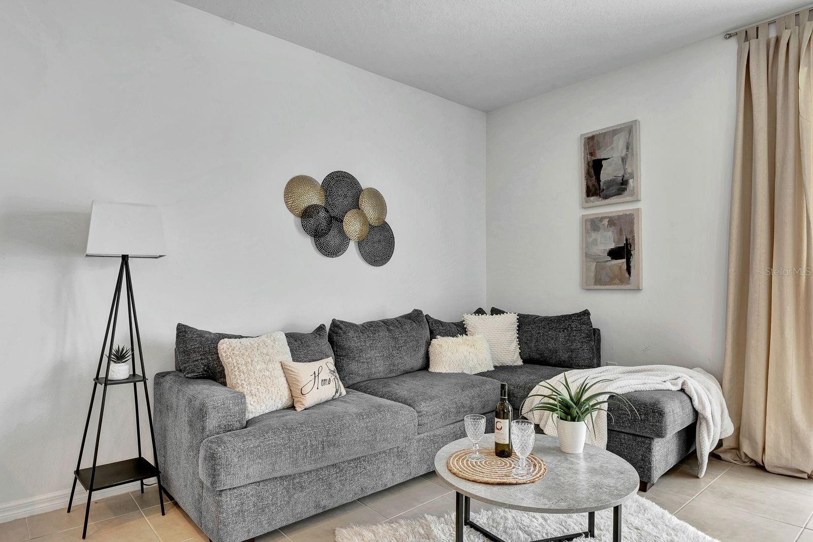 SORRENTO PH II - Residential Lease