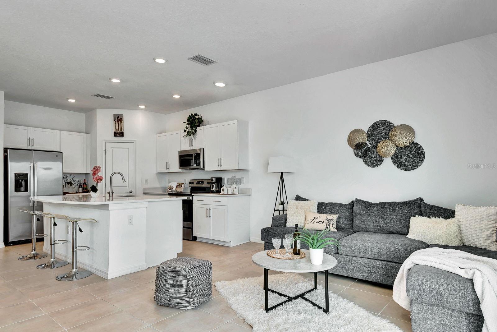 SORRENTO PH II - Residential Lease
