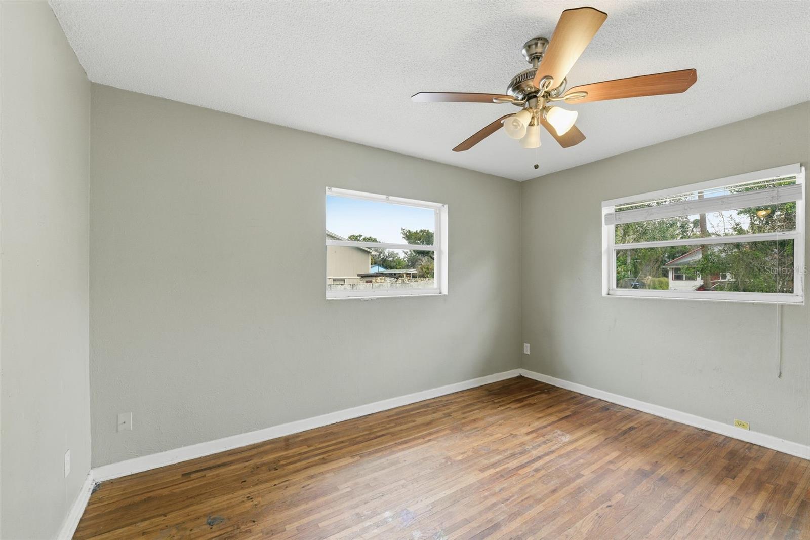 PALM HEIGHTS - Residential