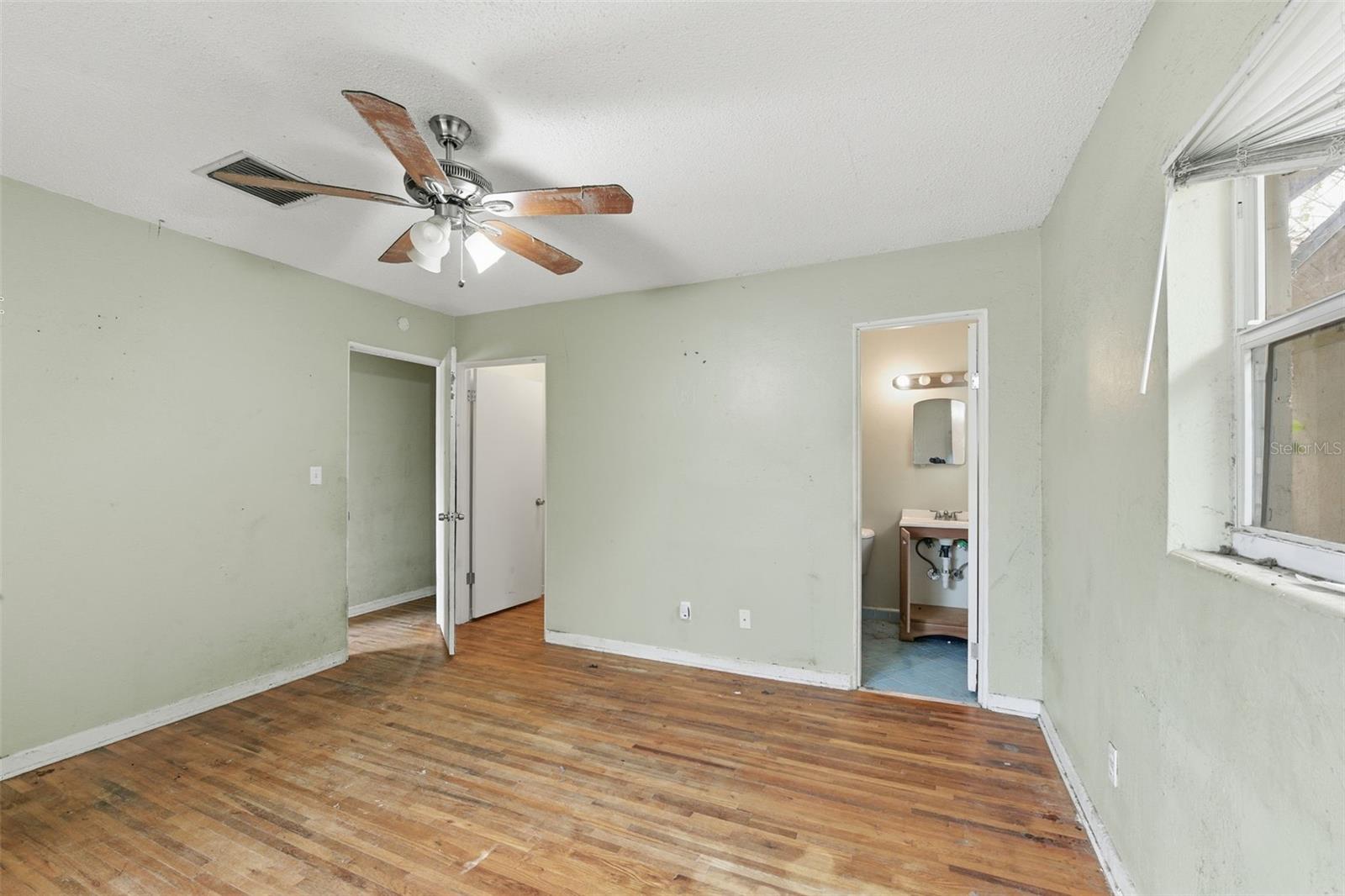 PALM HEIGHTS - Residential