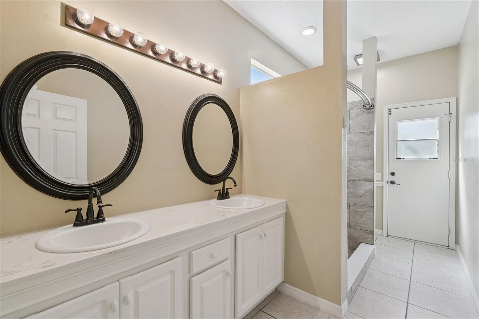 HUNTERS CREEK TR 430B PH 02 - Residential