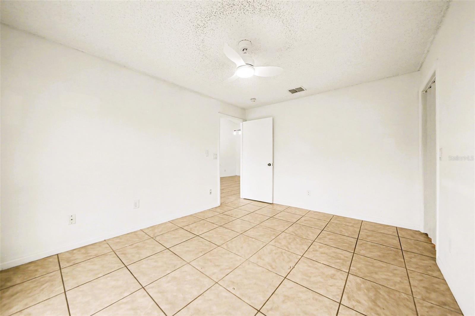 ISLAND COVE VILLAS PH 03 - Residential