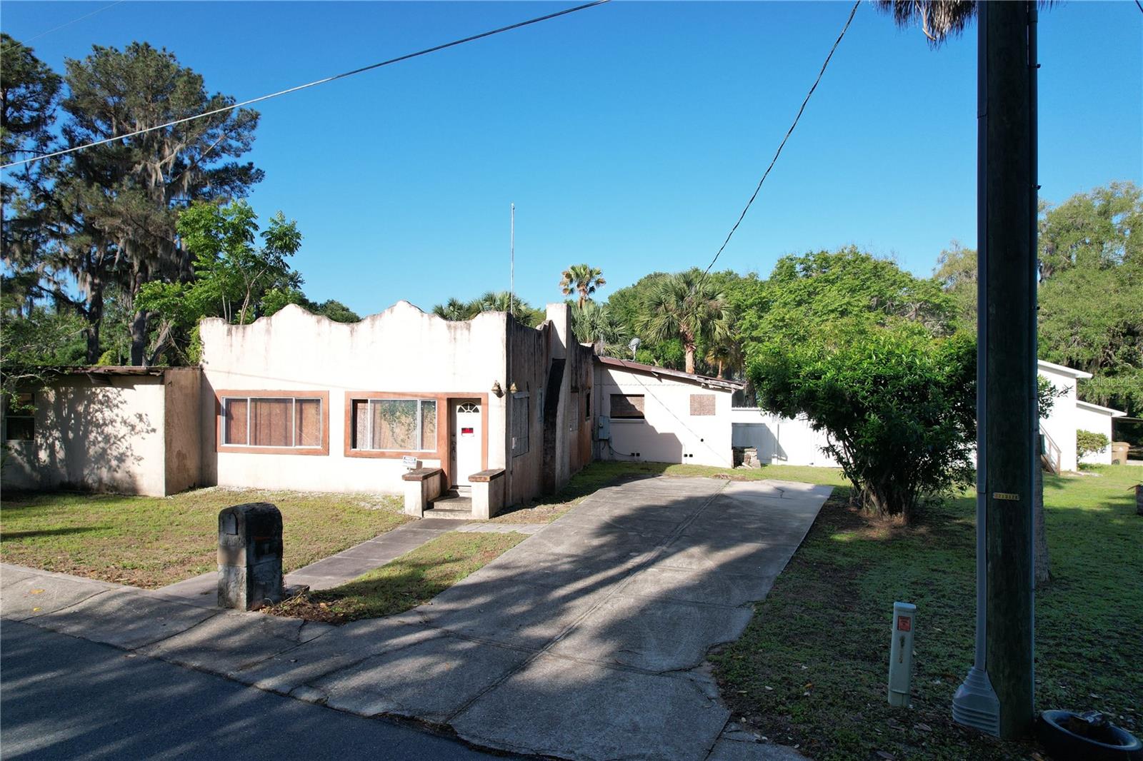 6405 SUNNYSIDE DRIVE