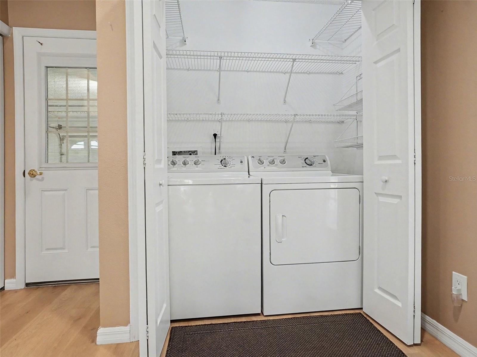 OAKS WEKIWA - Residential