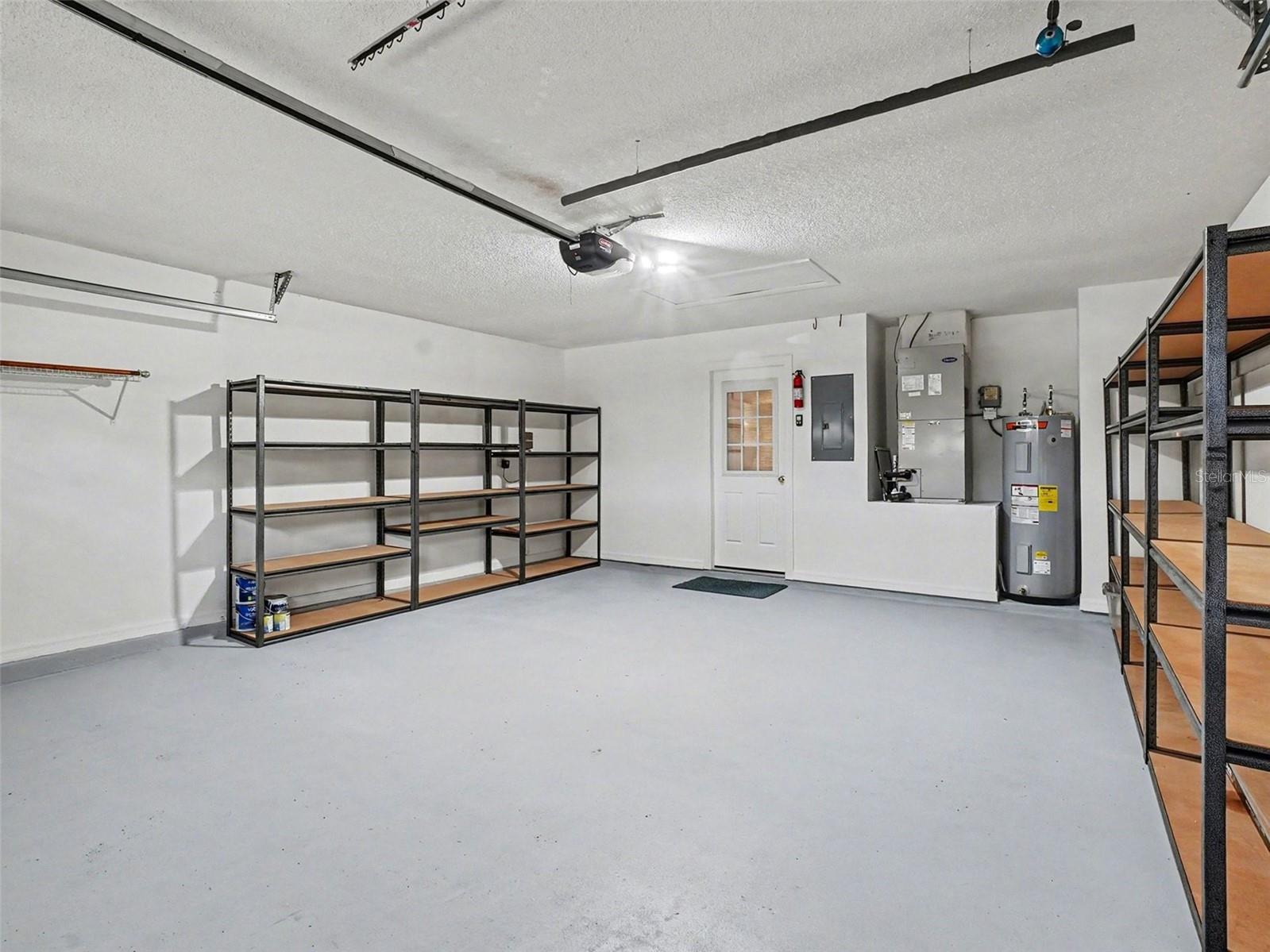 OAKS WEKIWA - Residential