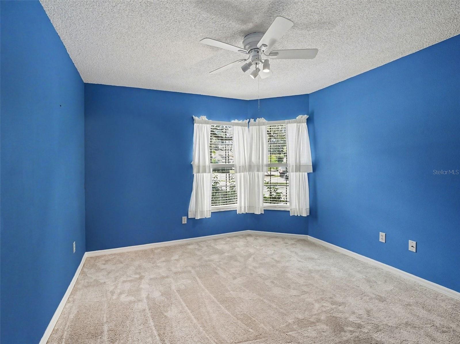 OAKS WEKIWA - Residential