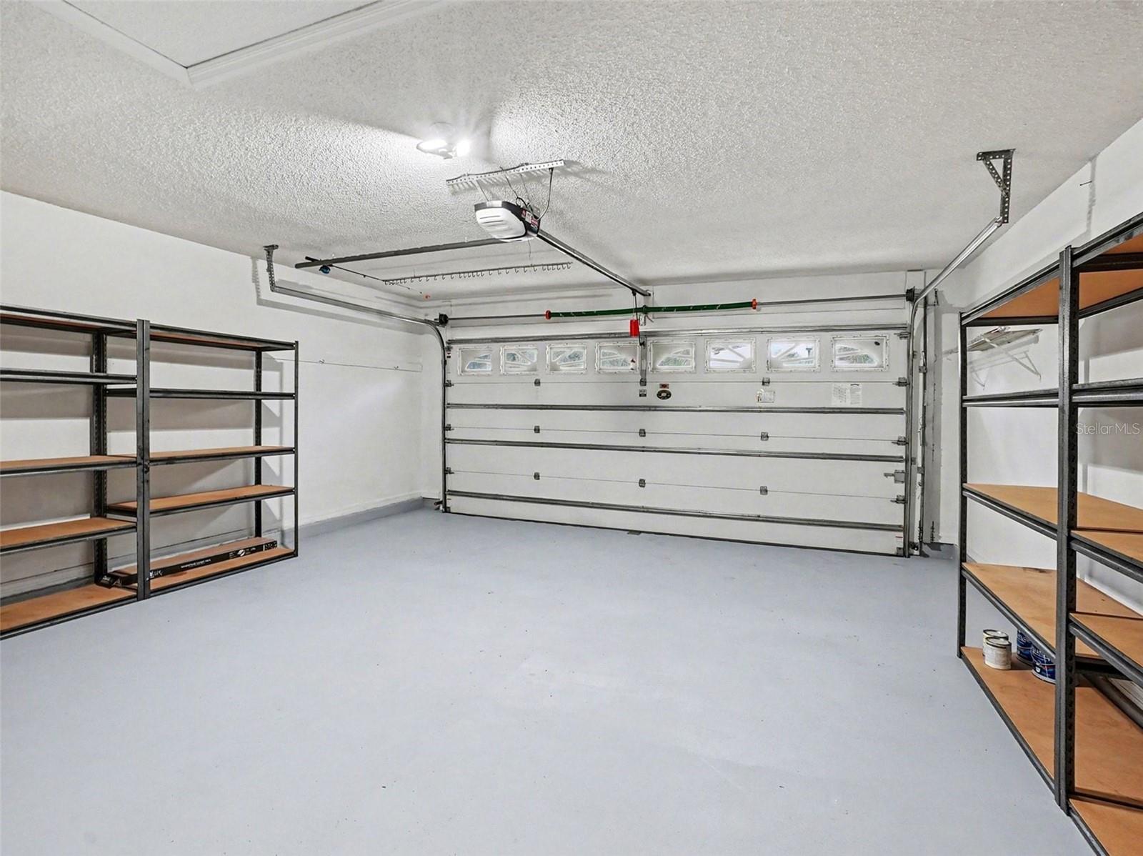 OAKS WEKIWA - Residential