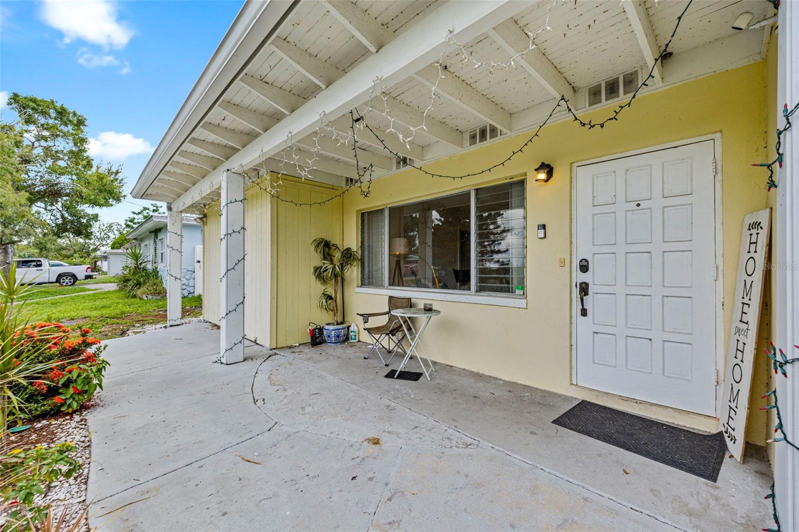 10226 N VALLE DRIVE