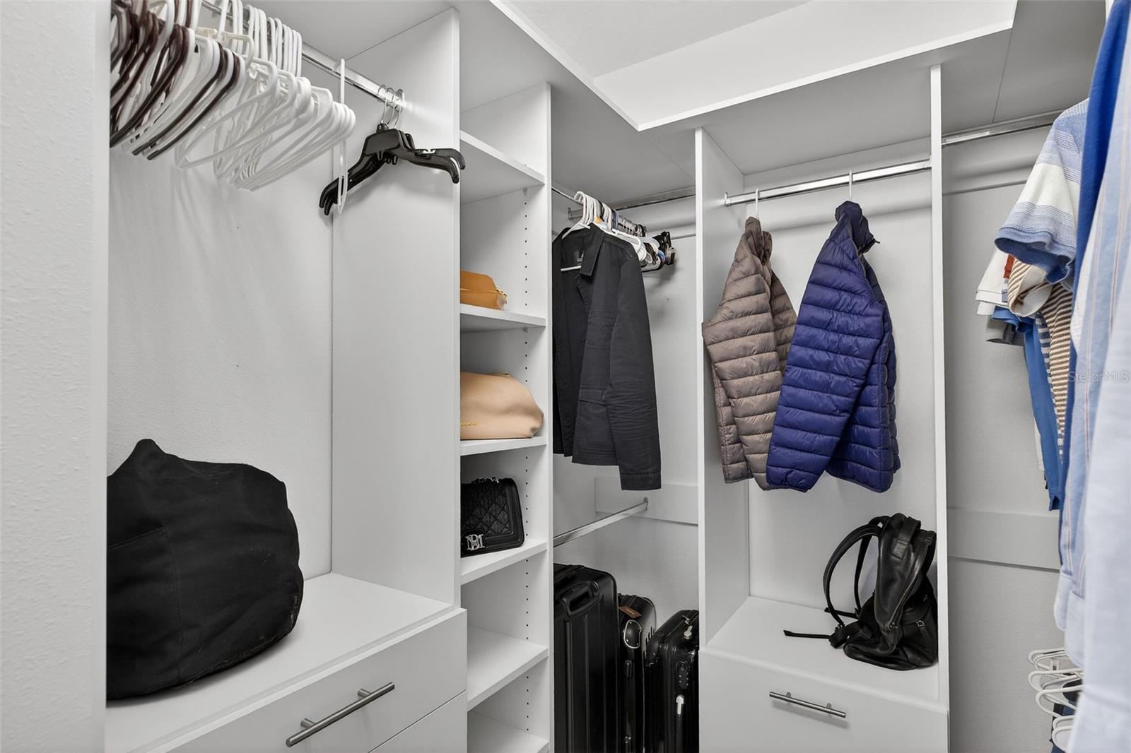 CELEBRATION LAKE EVALYN - Residential