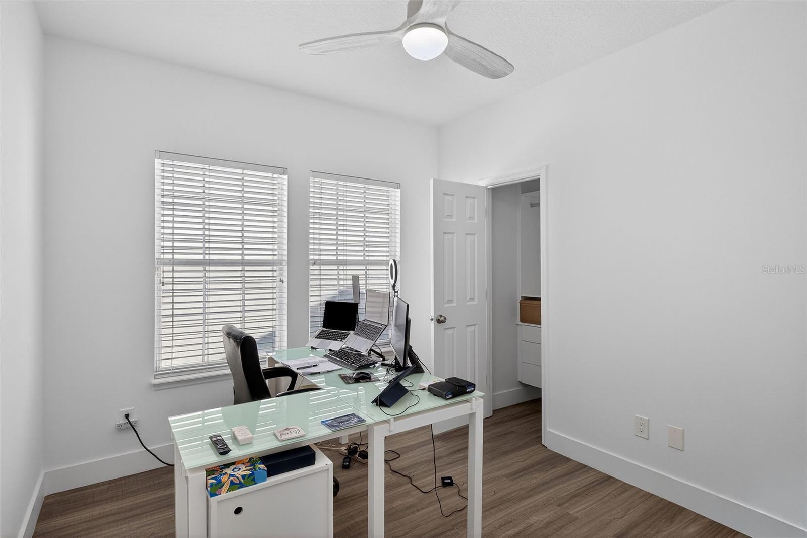 CELEBRATION LAKE EVALYN - Residential