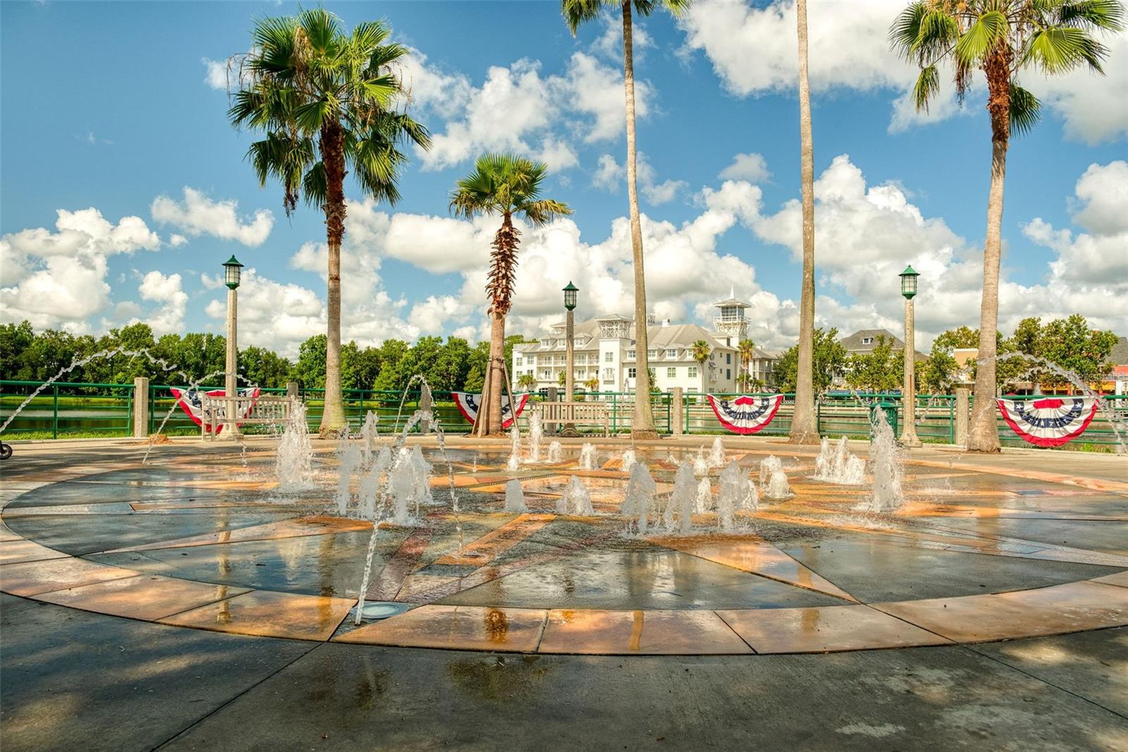 CELEBRATION LAKE EVALYN - Residential