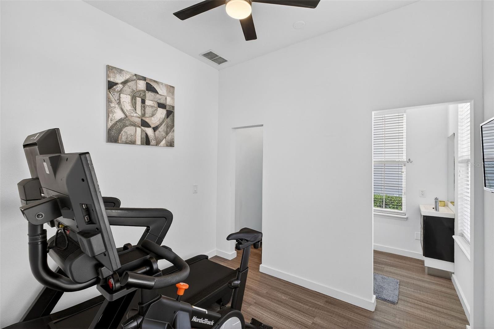 CELEBRATION LAKE EVALYN - Residential