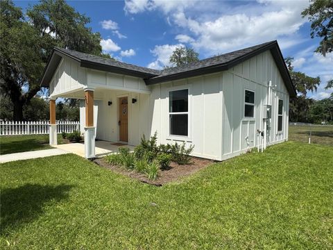 Photo of 357 N Main Avenue, Groveland, FL 34736 (MLS # O6404848)