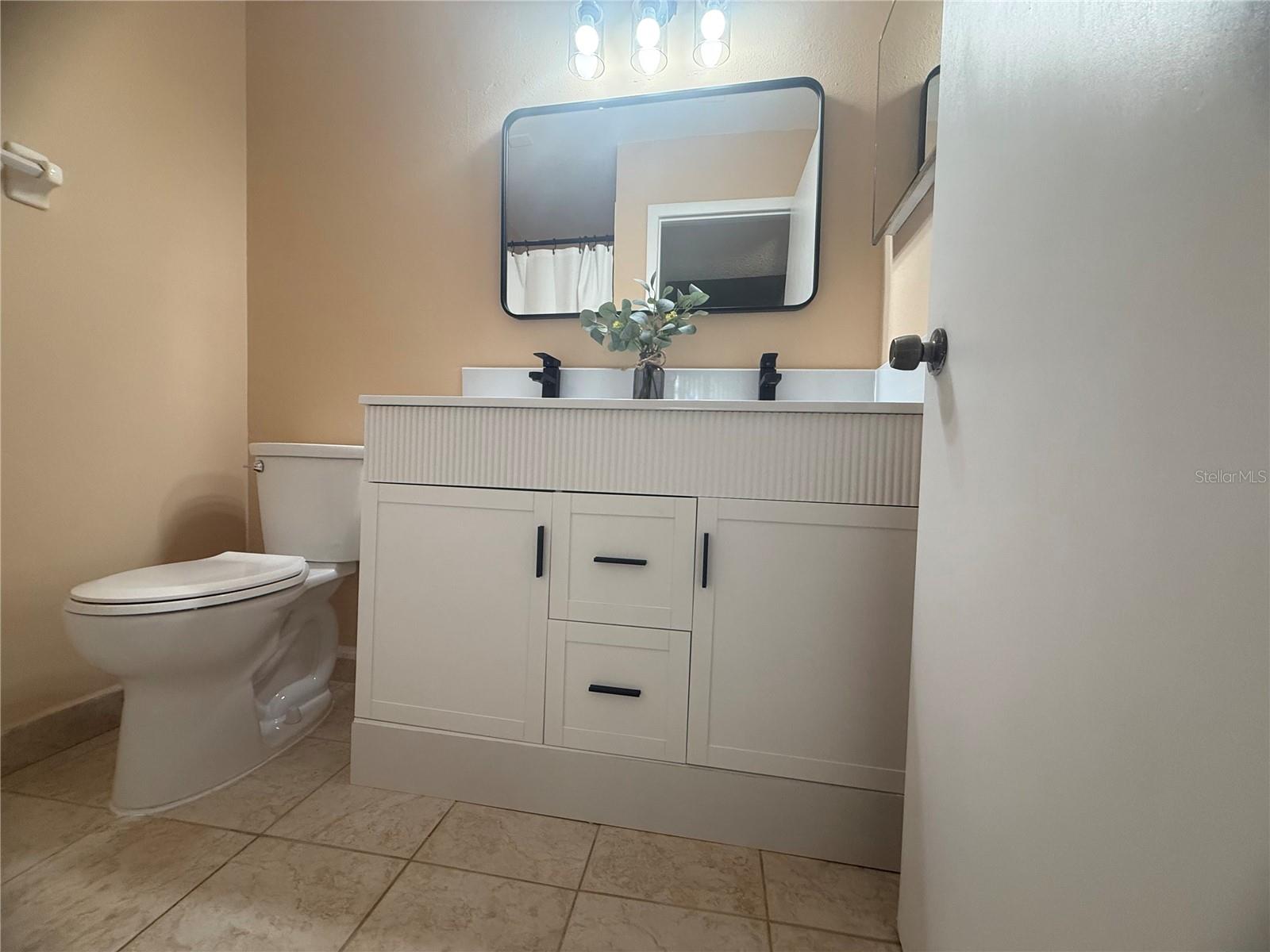 RAINTREE VILLAGE CONDO N - Residential