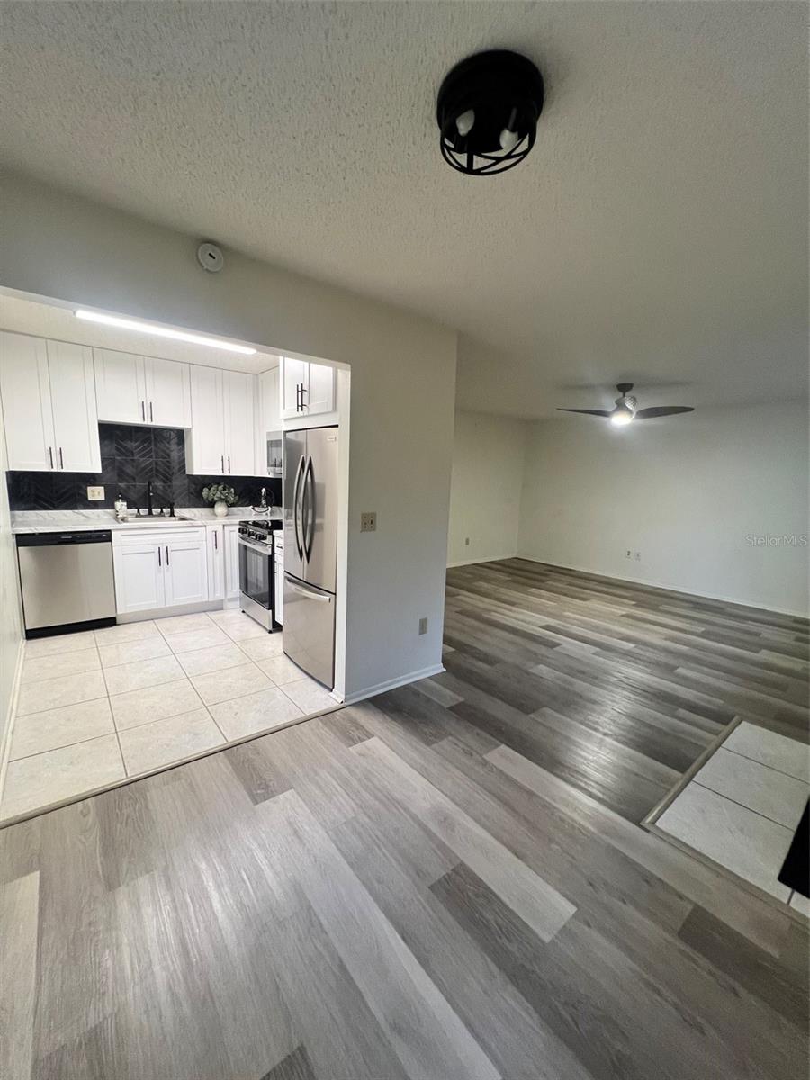 RAINTREE VILLAGE CONDO N - Residential