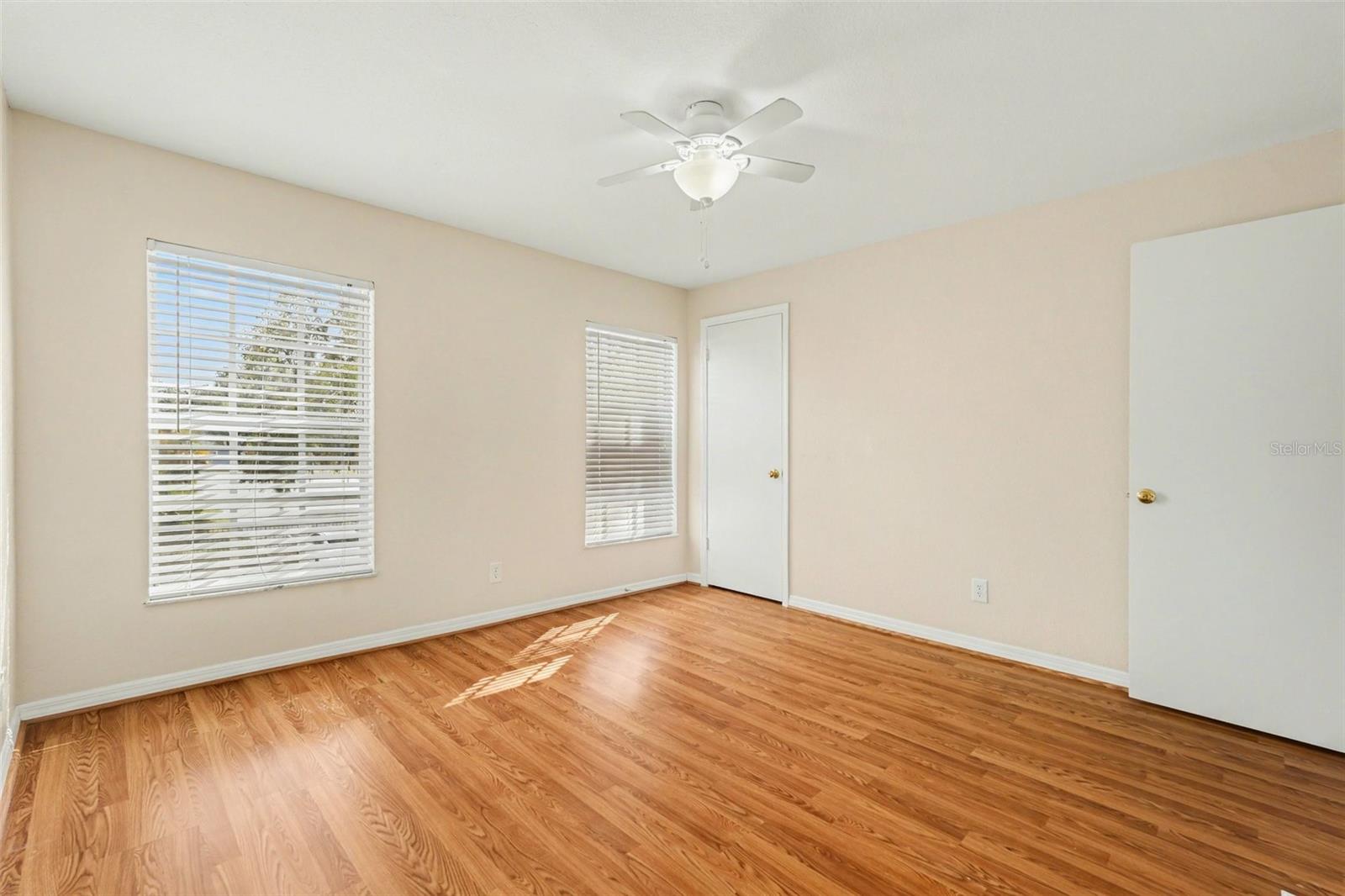 EMBASSY PARK TWNHMS CONDO - Residential