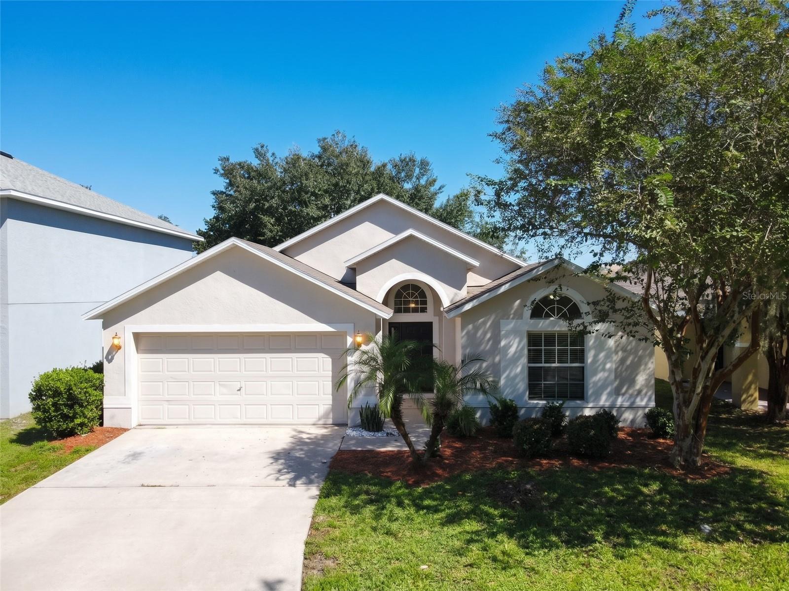 2612 WHITEWOOD ROAD