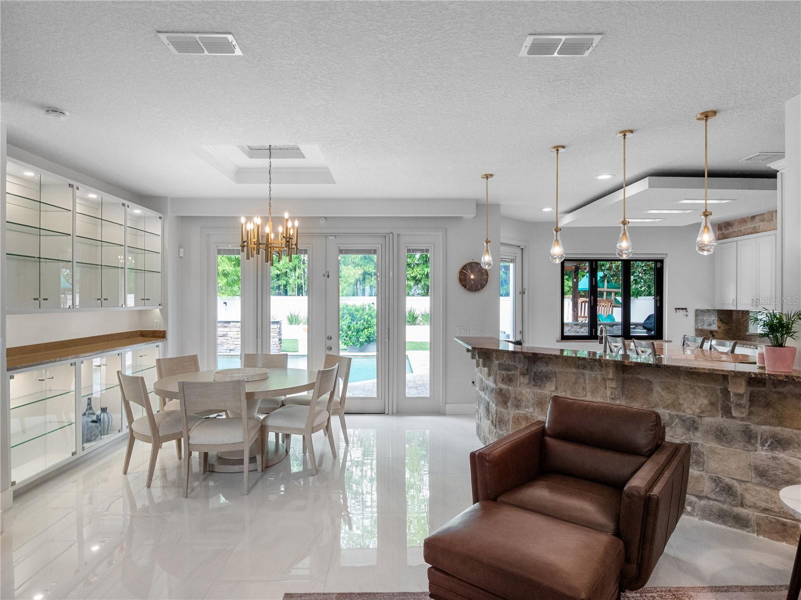DIXIE TERRACE - Residential