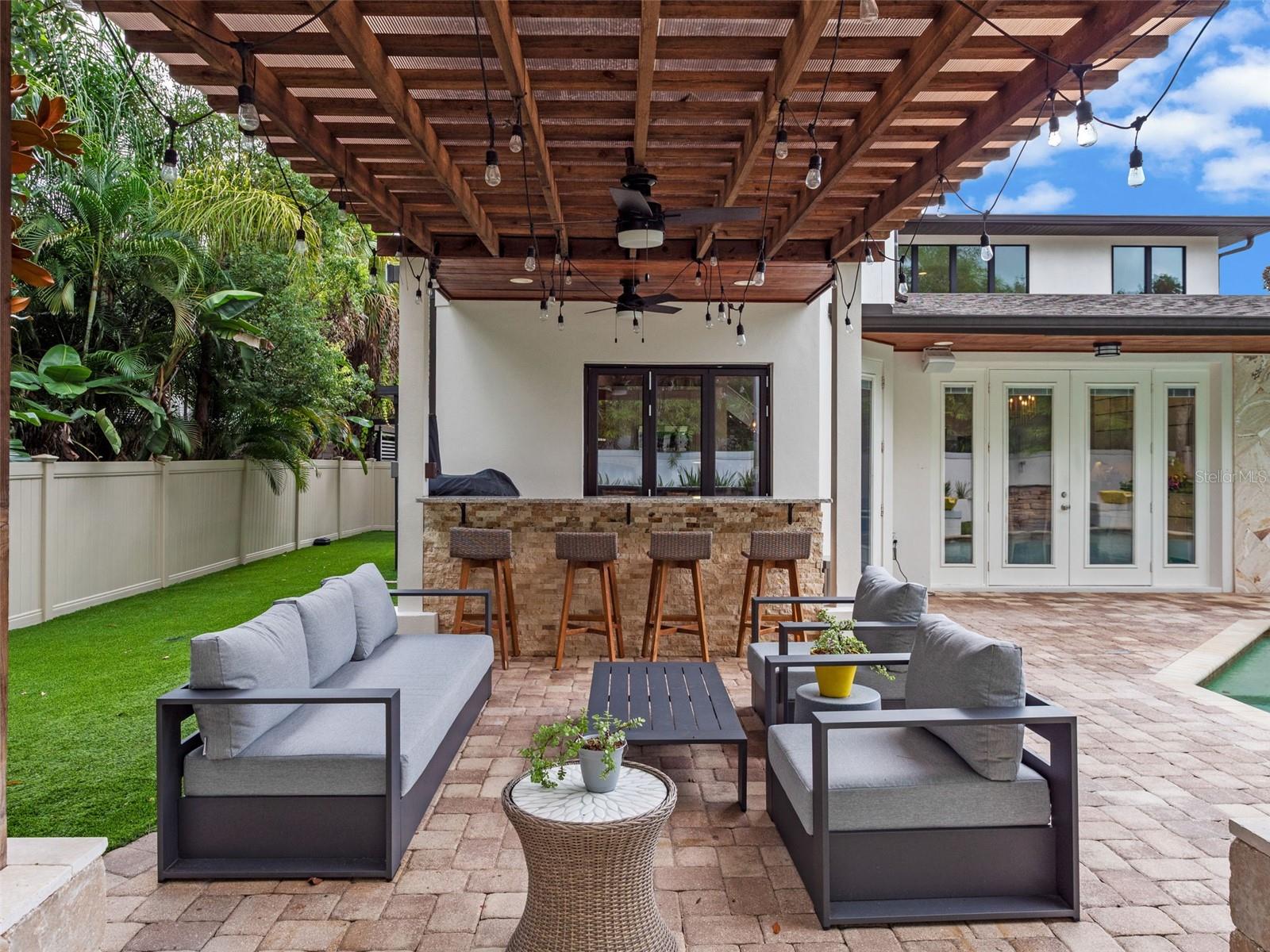 DIXIE TERRACE - Residential