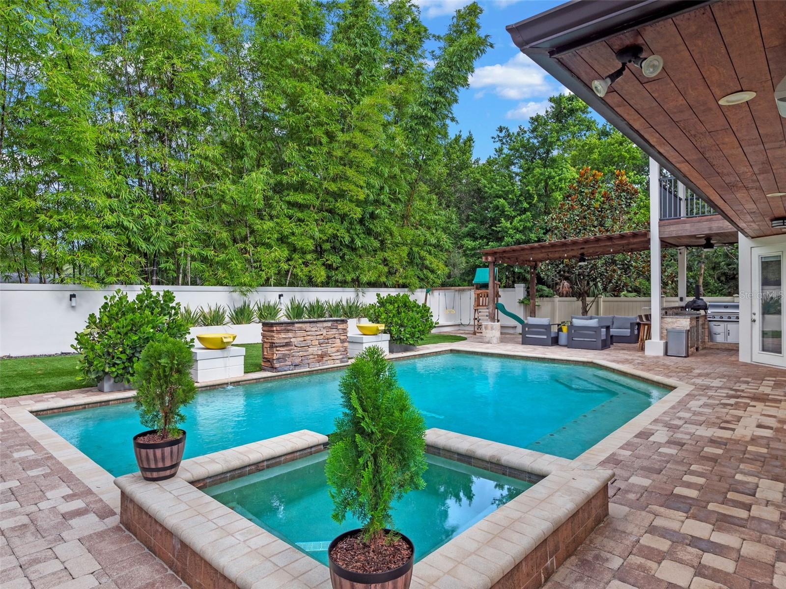 DIXIE TERRACE - Residential