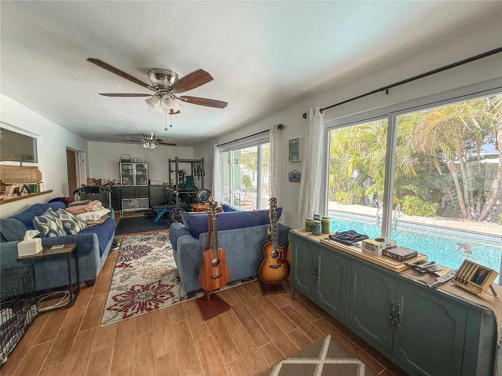 IMPERIAL PARK - Residential