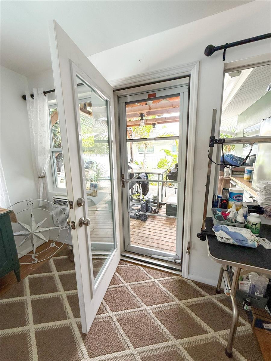 IMPERIAL PARK - Residential